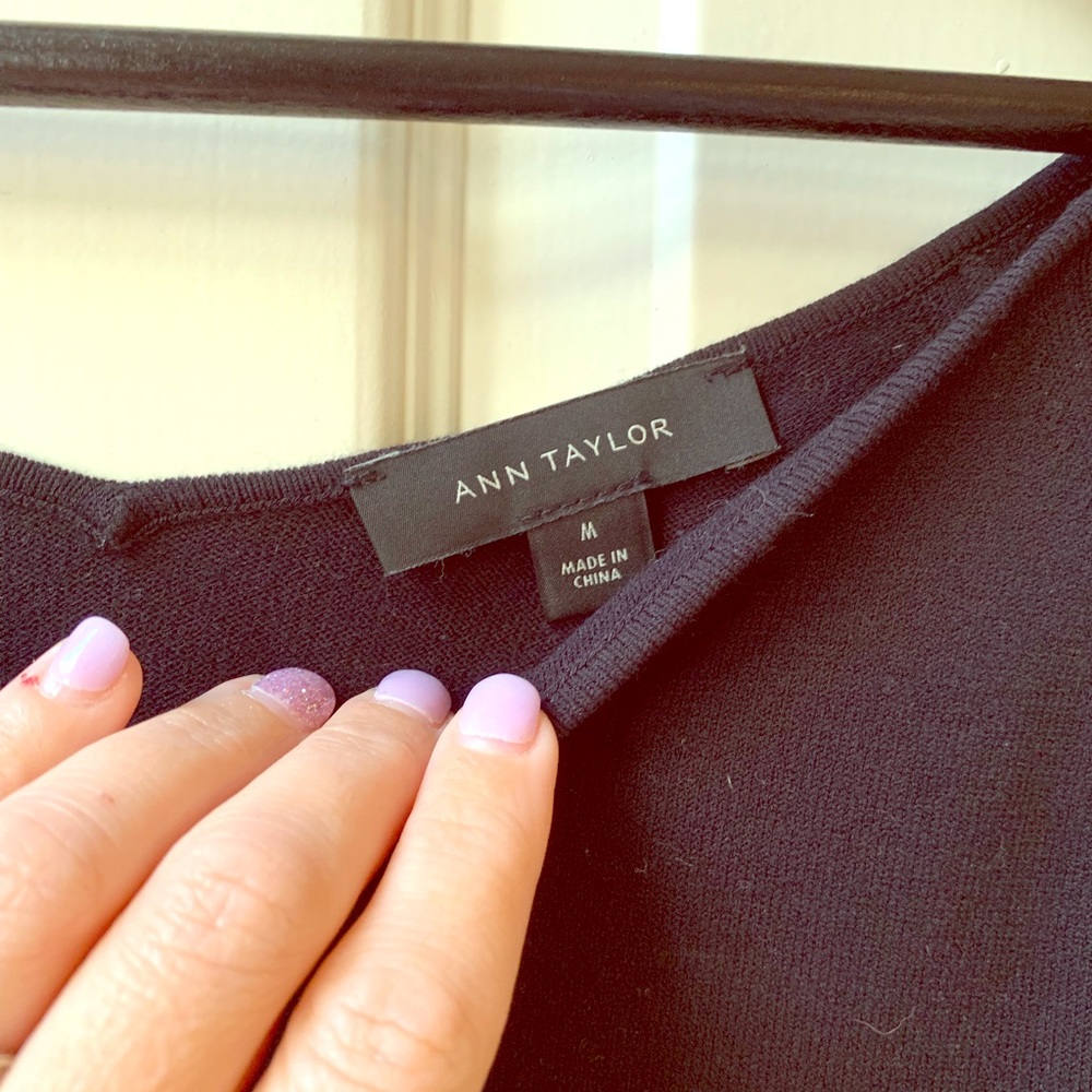 EUC 3/4 sleeve black Ann Taylor Top